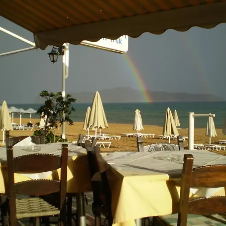 Atlantis Beach Aparthotel